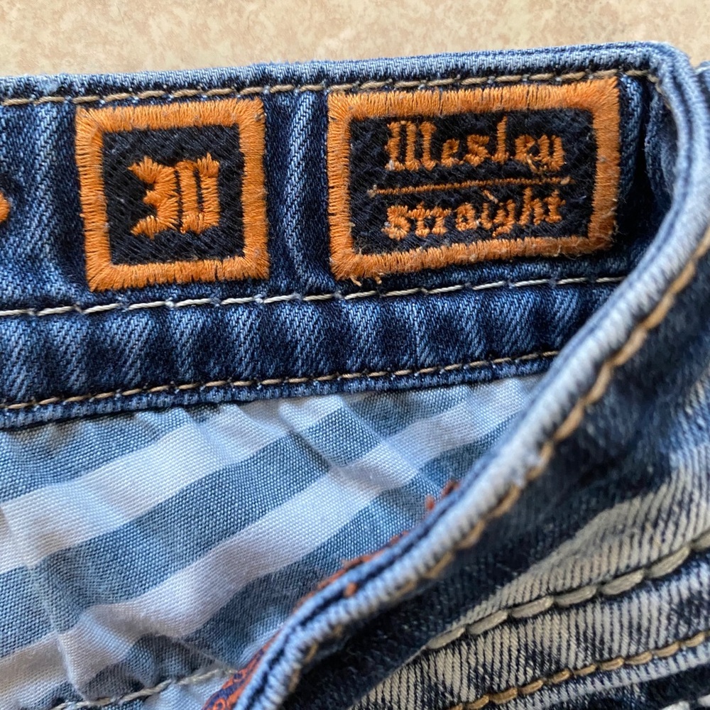 COPY - Rock Revival Jeans - Picture 3 of 7